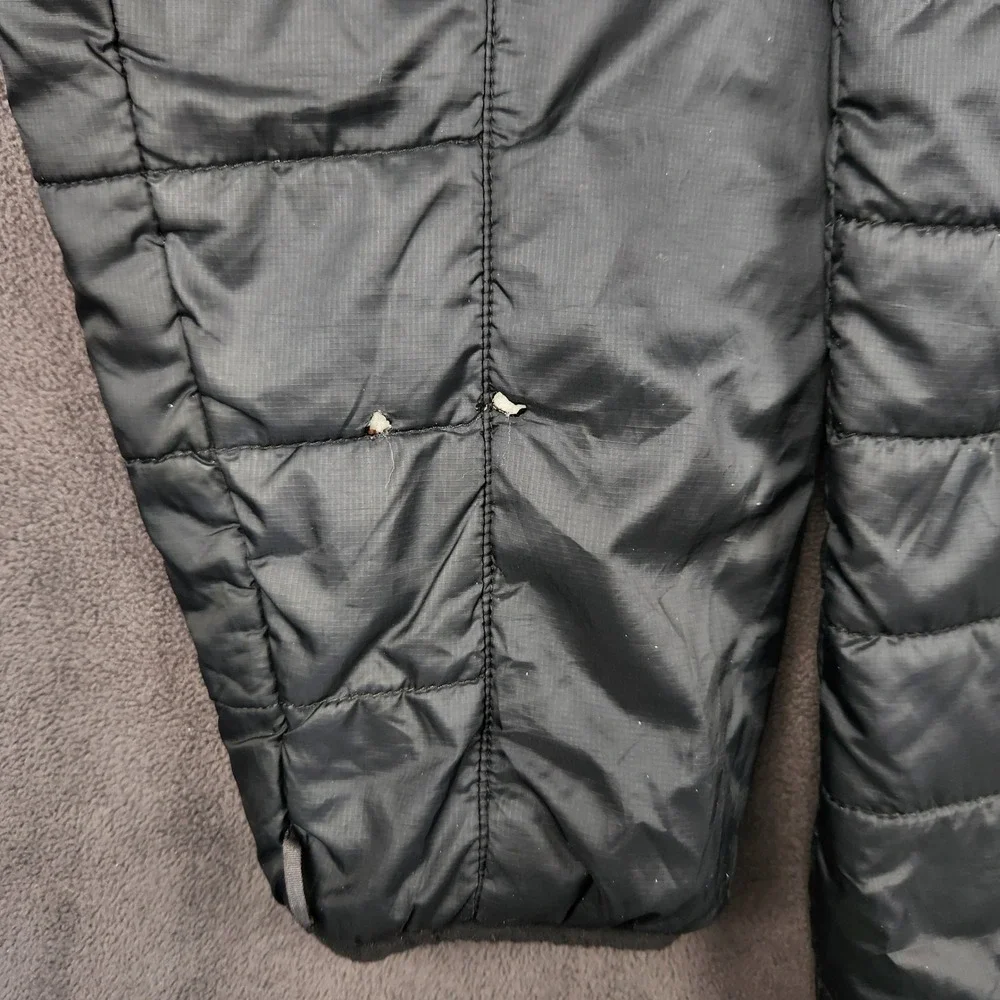 REI slight discoloration